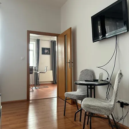 4 Plaza Appartement *
