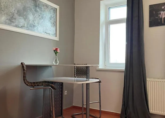 4 Plaza Appartement *