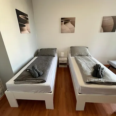 4 Plaza Μπρατισλάβα